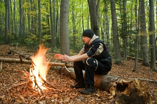 Outdoor guide survival game